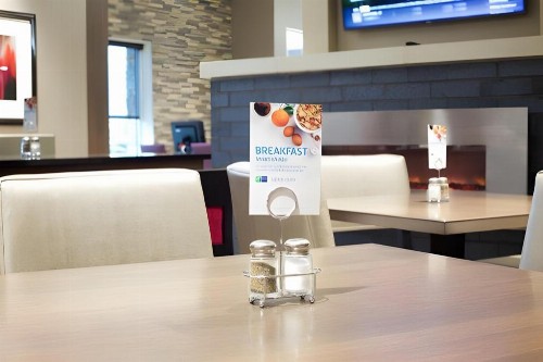 Holiday Inn Express Fargo SW I94 Medical Center an IHG Hotel - image 20
