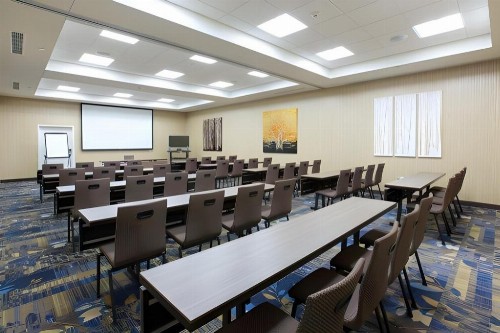 Holiday Inn Express Fargo SW I94 Medical Center an IHG Hotel - image 22