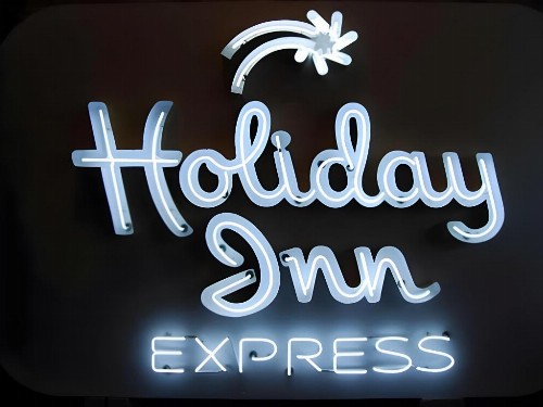 Holiday Inn Express Fargo SW I94 Medical Center an IHG Hotel - image 46