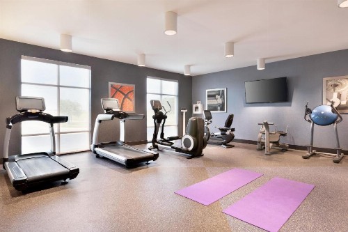 Four Points by Sheraton Fargo Medical Center - image 23