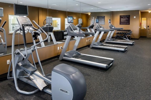 ClubHouse Hotel & Suites Fargo - image 16