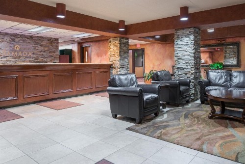 Ramada by Wyndham Fargo - image 11