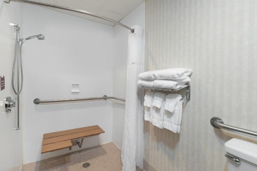 Ramada by Wyndham Fargo - image 22