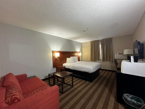 Americas Best Value Inn Fargo - image 5