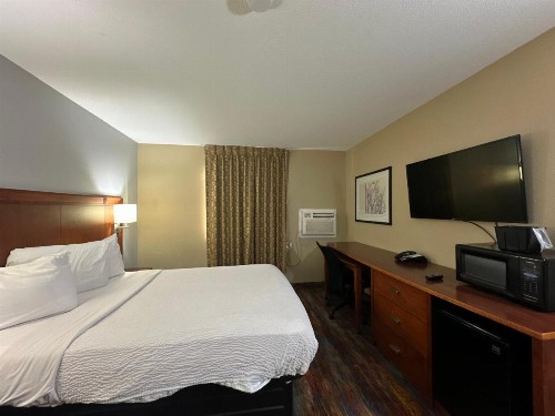 Americas Best Value Inn Fargo - image 8