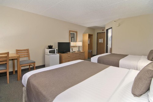 Boarders Inn & Suites by Cobblestone Hotels - Faribault - image 24