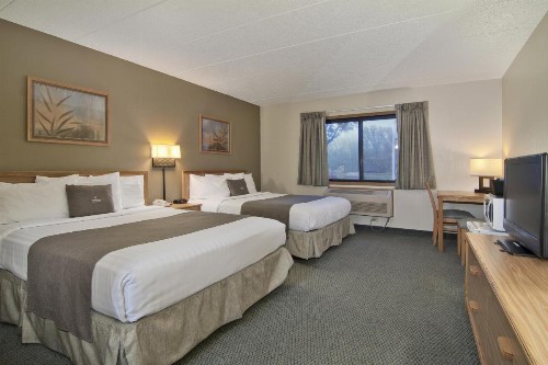 Boarders Inn & Suites by Cobblestone Hotels - Faribault - image 25
