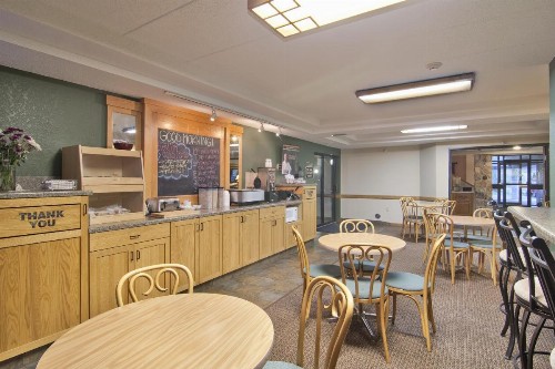 Boarders Inn & Suites by Cobblestone Hotels - Faribault - image 32