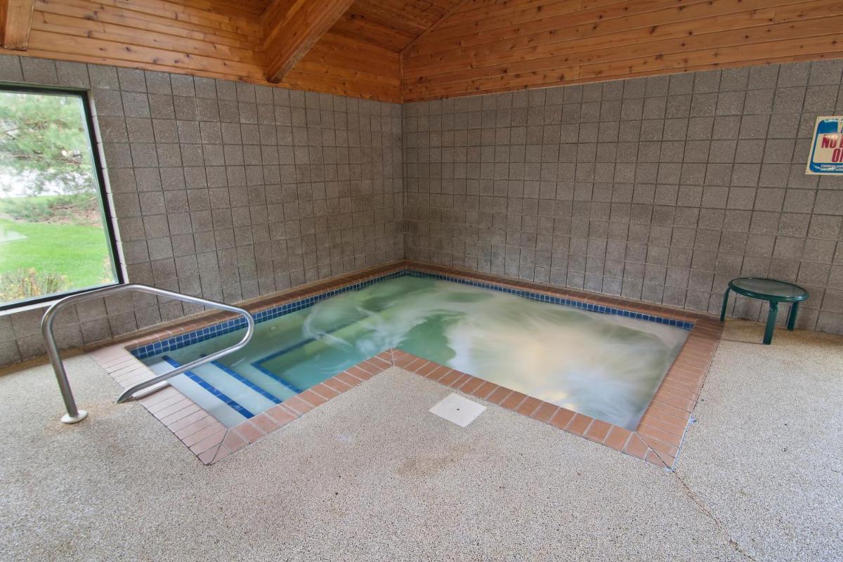 Boarders Inn & Suites by Cobblestone Hotels - Faribault - image 4