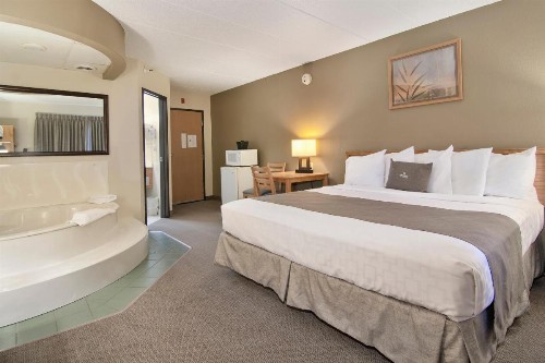 Boarders Inn & Suites by Cobblestone Hotels - Faribault - image 46