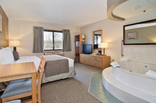 Boarders Inn & Suites by Cobblestone Hotels - Faribault - image 47