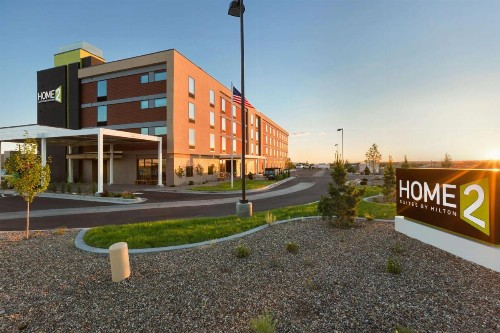 Home2 Suites by Hilton Farmington/Bloomfield - image 9