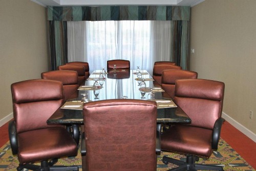 DoubleTree by Hilton Fayetteville - image 16