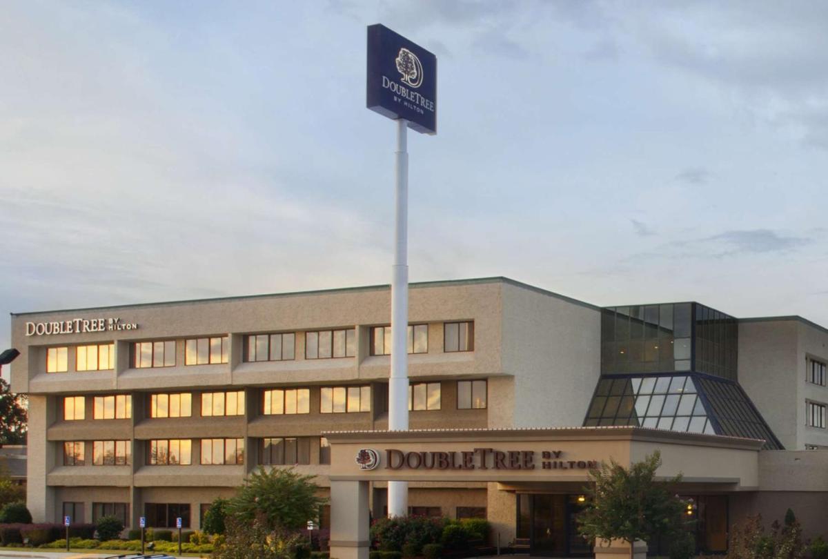 DoubleTree by Hilton Fayetteville - image 2