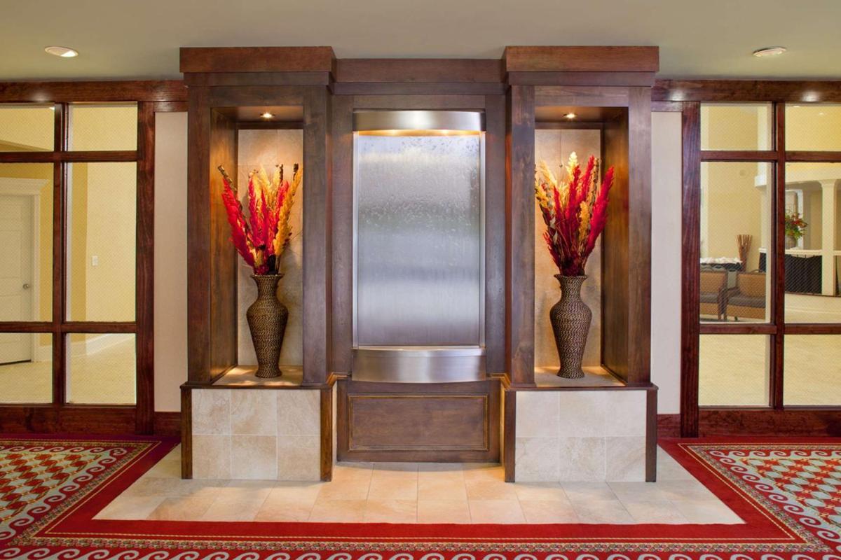 DoubleTree by Hilton Fayetteville - image 3