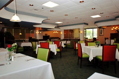 DoubleTree by Hilton Fayetteville - image 7