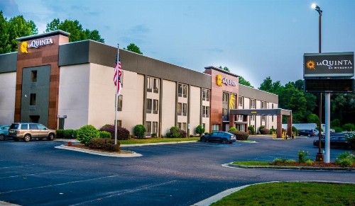 Quality Inn Fayetteville I-95 - image 15