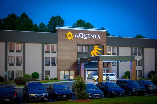 Quality Inn Fayetteville I-95 - image 21