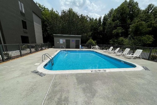 Quality Inn Fayetteville I-95 - image 32