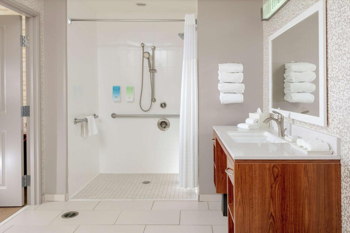 Home2 Suites by Hilton Fayetteville NC - image 6