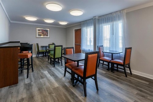 Red Lion Inn & Suites Fayetteville Cross Creek Mall - image 25