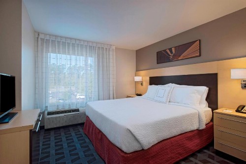 TownePlace Suites Fayetteville Cross Creek - image 14