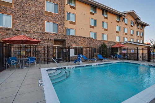 TownePlace Suites Fayetteville Cross Creek - image 21