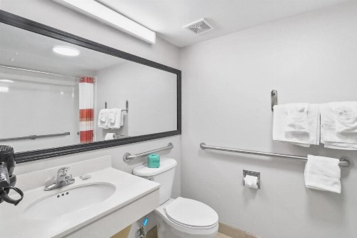 Red Roof Inn & Suites Fayetteville-Fort Bragg - image 17