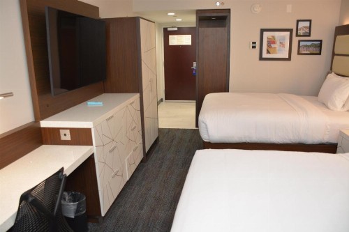 Holiday Inn Express Fayetteville - image 15