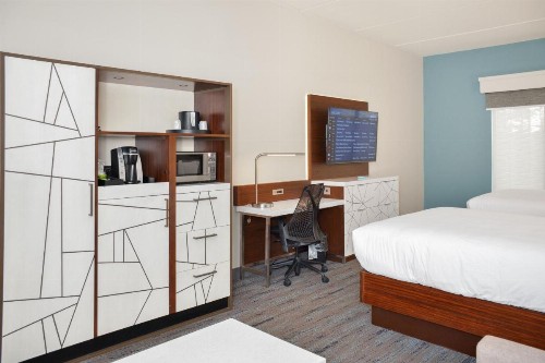 Holiday Inn Express Fayetteville - image 28