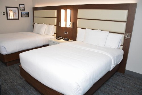 Holiday Inn Express Fayetteville - image 29