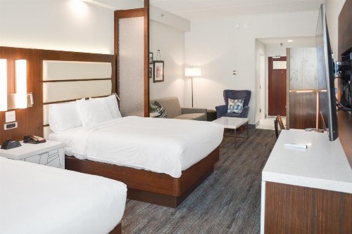 Holiday Inn Express Fayetteville - image 32