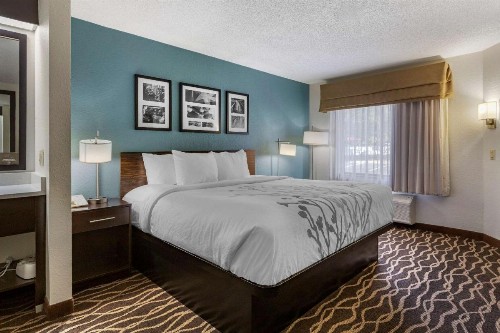 Sleep Inn Fayetteville I-95 - image 17