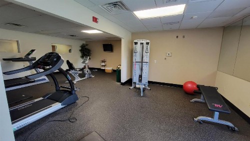 Wingate by Wyndham Fayetteville/Fort Bragg - image 2