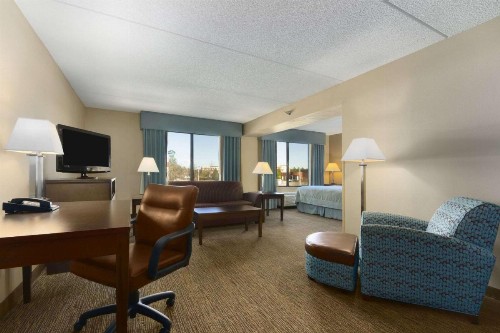Wingate by Wyndham Fayetteville/Fort Bragg - image 23