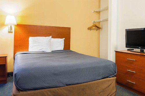 Motel 6-Fayetteville NC - Fort Bragg Area - image 12
