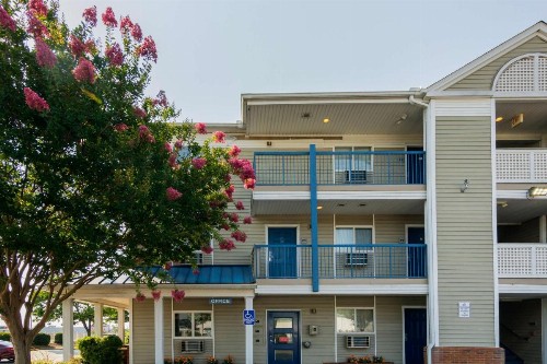 Motel 6-Fayetteville NC - Fort Bragg Area - image 46