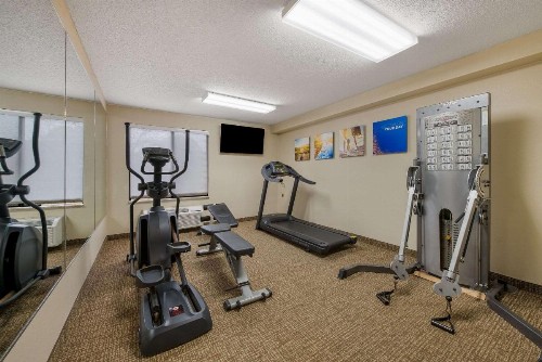 Comfort Inn Fayetteville I-95 - image 17