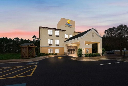 Comfort Inn Fayetteville I-95 - image 21