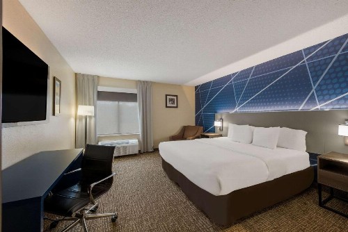 Comfort Inn Fayetteville I-95 - image 29