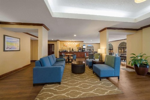 Comfort Inn Fayetteville I-95 - image 8