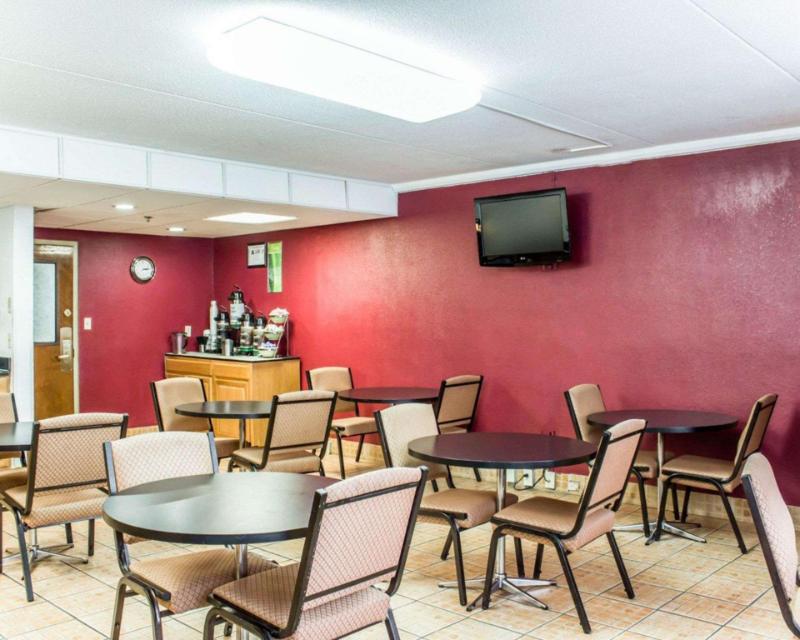 Quality Inn & Suites Fort Bragg - image 6