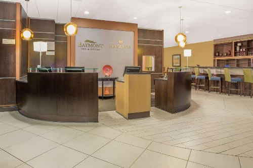 Ramada Plaza by Wyndham Fayetteville Fort Bragg Area - image 9