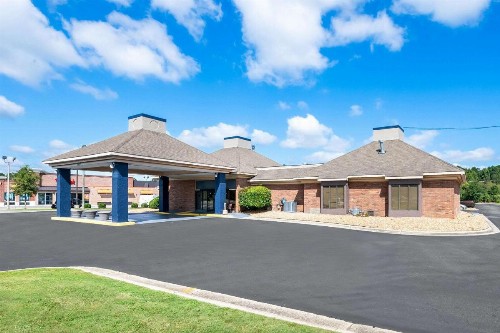 SureStay Plus Hotel by Best Western Fayetteville