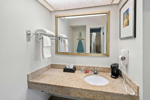 SureStay Plus Hotel by Best Western Fayetteville - image 24