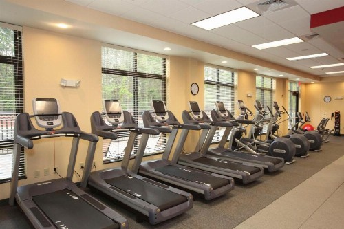 Embassy Suites Fayetteville Fort Bragg - image 17