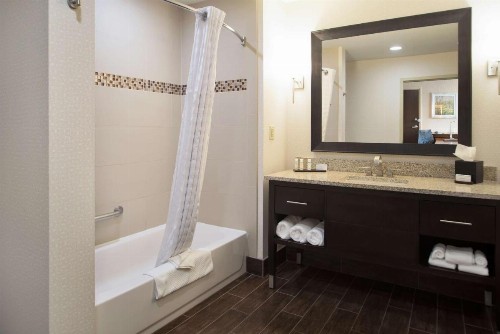Embassy Suites Fayetteville Fort Bragg - image 18