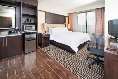 Embassy Suites Fayetteville Fort Bragg - image 19