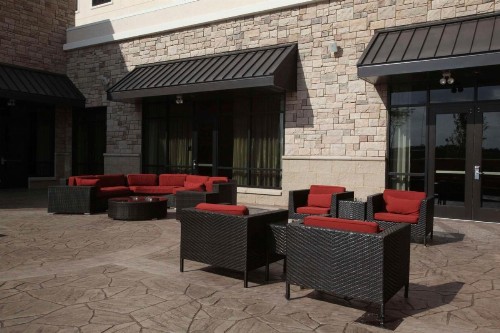 Embassy Suites Fayetteville Fort Bragg - image 3