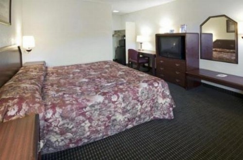 American Eagle Inn Fayetteville - image 4